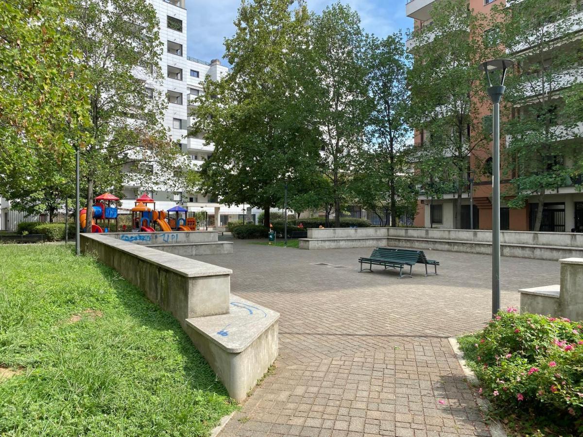Appartamento Sulla Metro 3 Gialla Maciachini Milán Exteriér fotografie