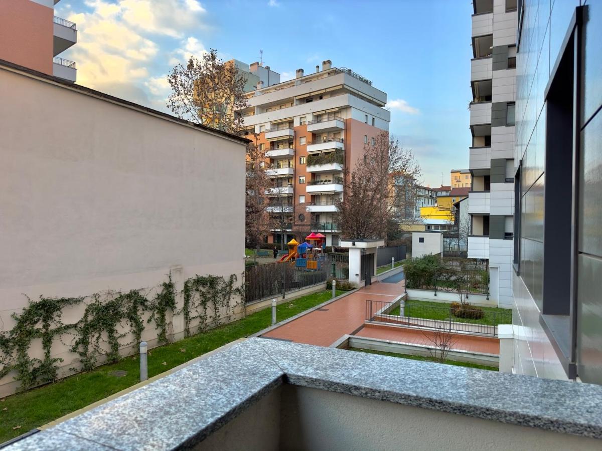 Appartamento Sulla Metro 3 Gialla Maciachini Milán Exteriér fotografie